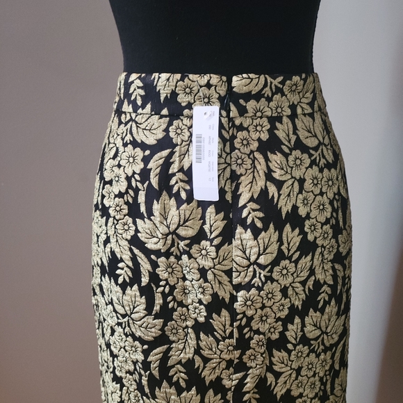 J. Crew 2 Pencil® skirt in metallic jacquard - Picture 2 of 6